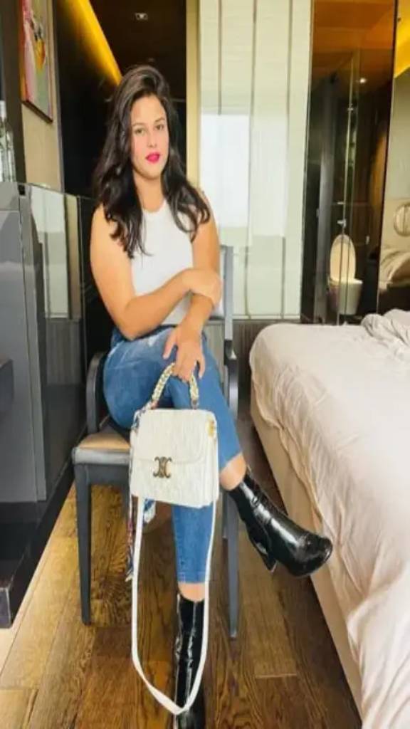 Munirka call girl service